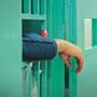 Copertina di Carceri, il rapporto di Antigone: “Condizioni al limite della sopravvivenza. E col Decreto Caivano +50% di minori detenuti”