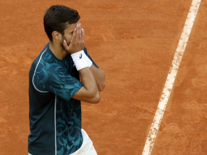 Lorenzo Musetti, a Montecarlo il torneo della maturità tennistica. Ma con Alcaraz servirà un’impresa