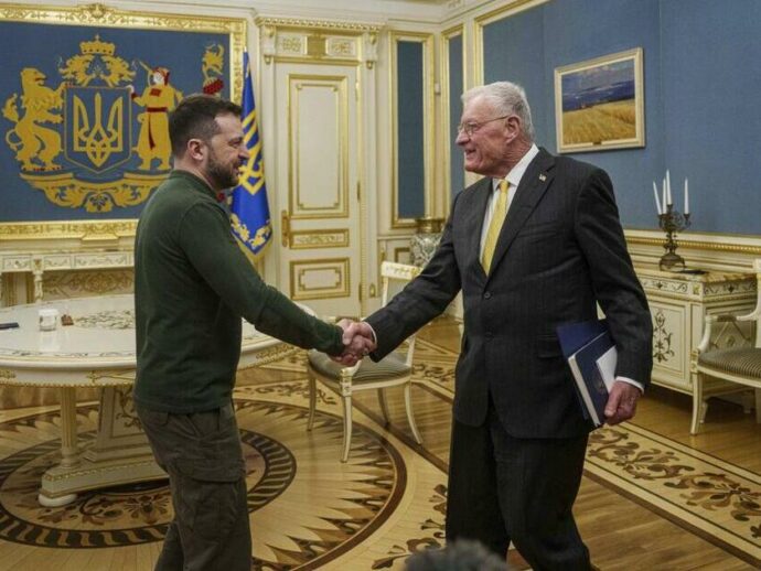 Il Fatto di domani. L’inviato Usa Kellogg: “Ucraina divisa in zone come Berlino dopo la guerra”. Governo, destra a pezzi: Lega di traverso sul riarmo (e sui candidati regionali è tutti contro tutti)