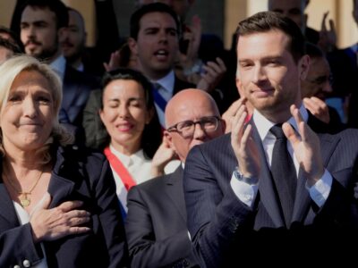 Copertina di Bardella segue Le Pen: prova a far pagare l’Ue