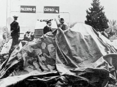 Copertina di “La ‘biondina’ non era lì”. Capaci, mistero senza fine