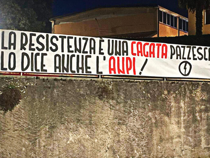 “Il 25 aprile? Una cagata pazzesca”. A Varese gli striscioni di Blocco studentesco: “Lo dice anche l’Anpi”