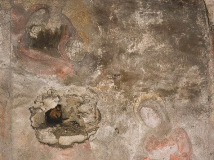 La Napoli nascosta: ritrovata la cappella assediata dal B&B