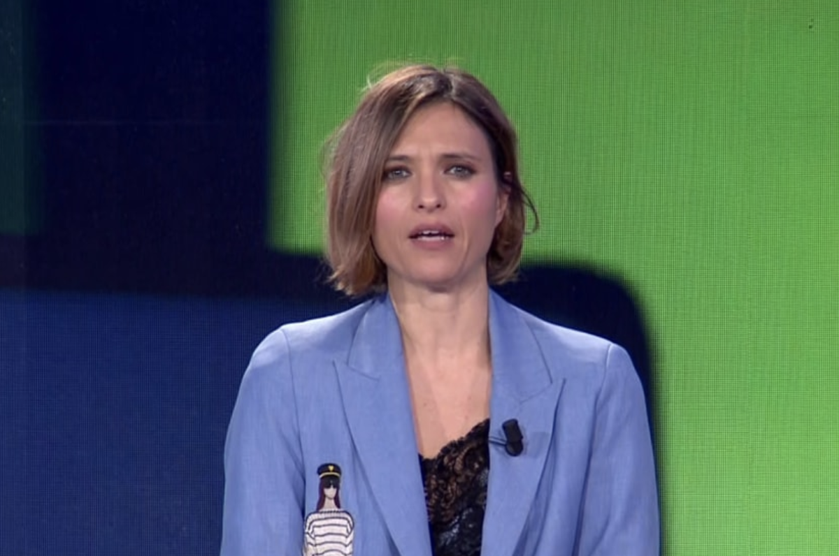 “L’azienda mi ha chiesto di assumere un altro incarico e io ho accettato, credo nella Rai e nel servizio pubblico”: Monica Giandotti lascia Linea Notte, ecco cosa farà