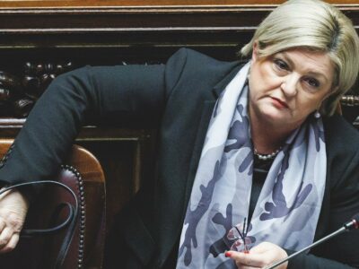 Copertina di Calderone, il pm di Roma indaga sulle “lauree della domenica”