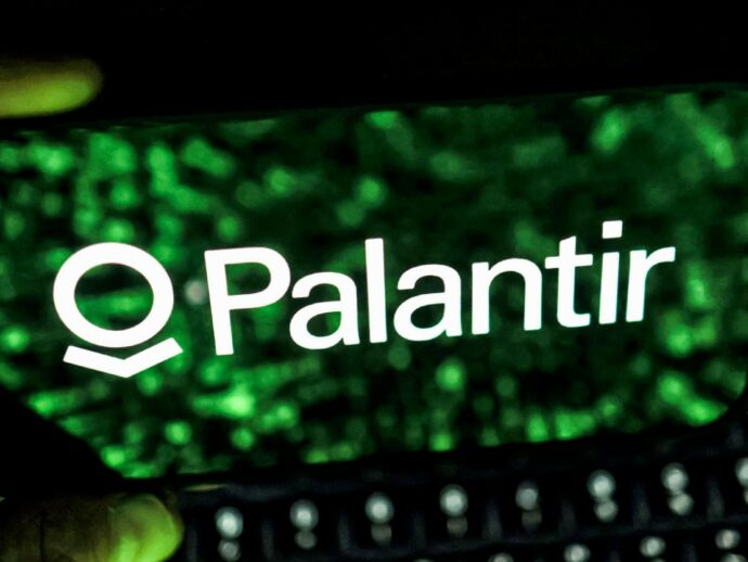 La Nato acquisisce l’IA per la guerra da Palantir, società amica di Donald