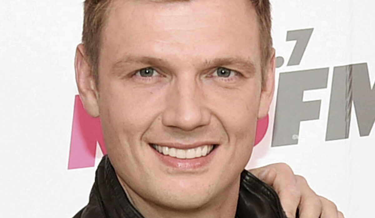 “Ho avuto il tumore della cervice uterina perché Nick Carter mi ha violentata e trasmesso malattie sessuali”: nuova accusa Laura Penly. Lui replica: “Mai vista”