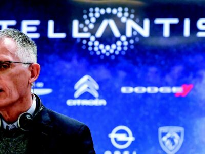 Copertina di Stellantis approva   35 milioni a Tavares