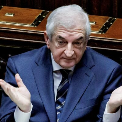 Copertina di Telefonate all’amico poi in cella per mafia. Foti non ci risponde