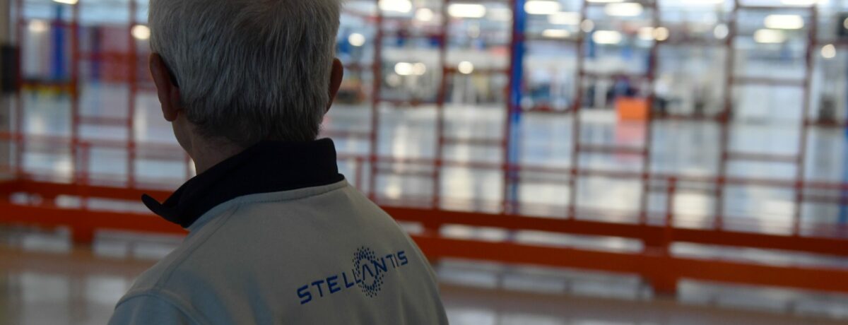 Copertina di Il ‘rilancio’ di Stellantis: Cassino chiude fino al 5 maggio. Cassa integrazione ad Atessa. “Si va verso nuovi esuberi”