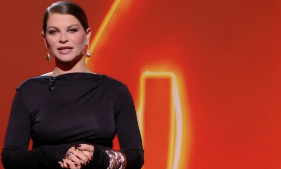 “Il modello della super mamma, sempre infallibile, perfetta serve solo a farci sentire inadeguate e non esiste. Esiste la madre che sarò, con pregi e difetti”: il monologo di Alessandra Amoroso