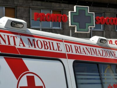Copertina di Rapita e stuprata per cinque giorni