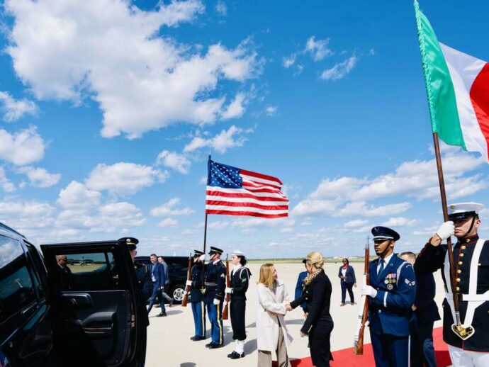 Il Fatto di domani. Dazi, Meloni da Trump lo invita al compromesso: il presidente si lamenta per le tasse sulle aziende digitali e batte cassa sulle spese militari. Guerra Russia-Ucraina, Mosca contro l’incontro di Parigi tra Kiev e alleati: “Contano solo i nostri colloqui con gli Usa”