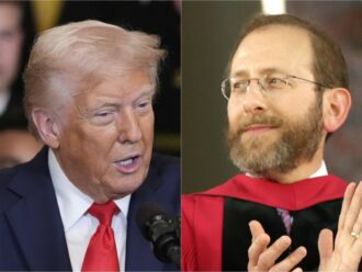 Trump ancora contro Harvard: chiede stop alle esenzioni fiscali e minaccia di vietare l’iscrizione di studenti stranieri
