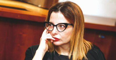 Copertina di “L’inadeguatezza   mi ha reso un’autrice”