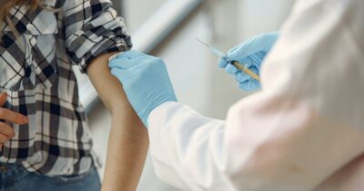 Copertina di “Legittima la legge pugliese sul vaccino anti Papilloma virus”: la Consulta dà torto al governo