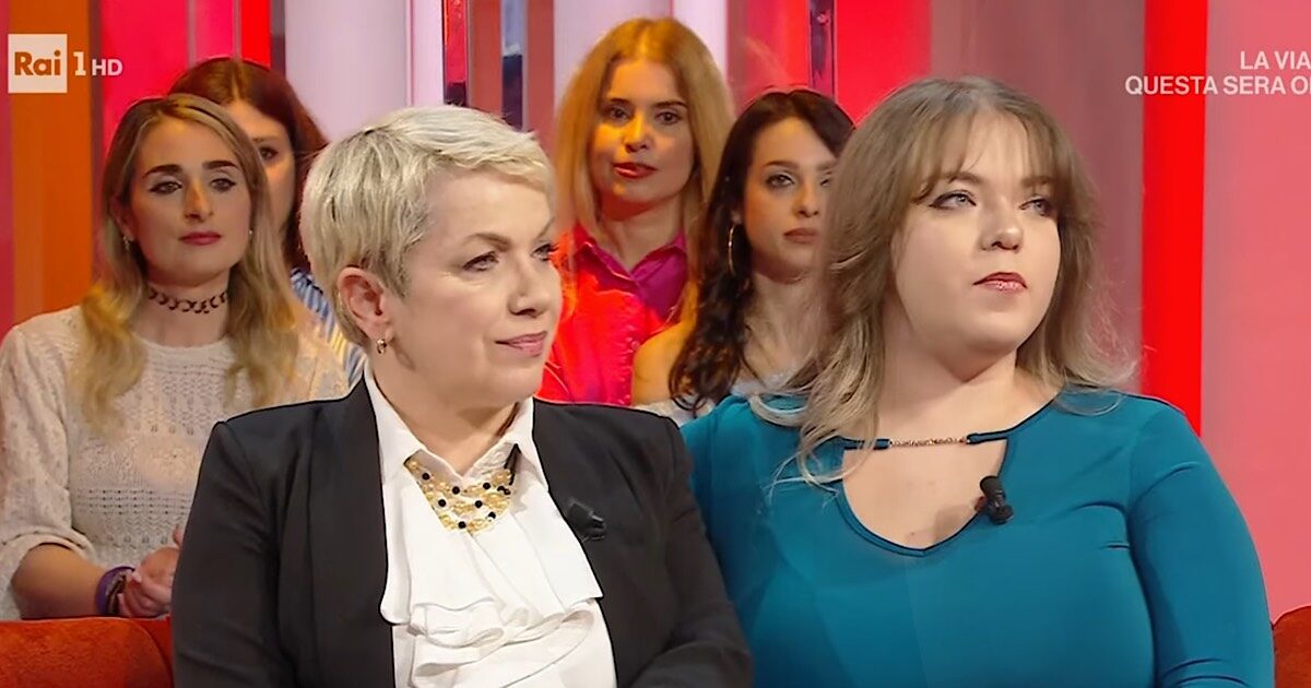 “Quando hanno diagnosticato la menopausa precoce a mia figlia Virginia è stato uno choc, ci è crollato il mondo addosso”: Rosanna Banfi in lacrime