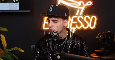 Copertina di “Ho ordinato il servizio in camera e mi hanno riempito di insulti per un quarto d’ora. Dicevano: ‘Perché non muore questo figlio di tr**a?'”: il racconto choc di LDA