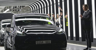 Il mistero delle tasse di Tesla in Europa: le società olandesi, la fabbrica tedesca e i profitti scomparsi
