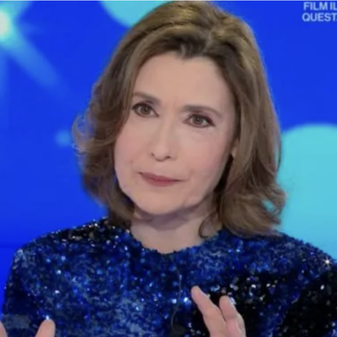 “Ho consegnato una lettera a Papa Francesco di nascosto”: le rivelazioni di Claudia Koll