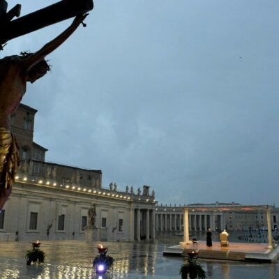 Copertina di Papa Francesco, le guerre e il riarmo: il testamento di pace all’Angelus di Pasqua