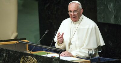 Copertina di Avessi potuto, avrei votato solo per Papa Francesco: l’unico enorme e giusto leader della Terra