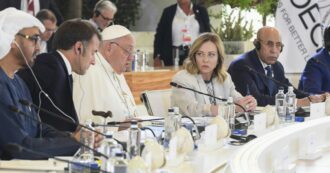 Le parole dei leader politici per Papa Francesco suonano falsissime: ai funerali sarà una fiera dell’ipocrisia