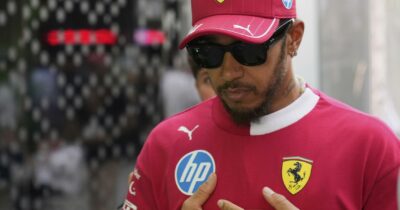 Copertina di Lewis Hamilton, chiudono i suoi fast food vegani a Londra. Il progetto milionario con DiCaprio ha i conti in rosso