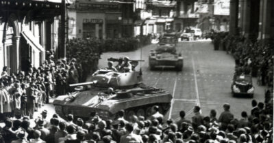 Copertina di Perché la Liberazione è stata proprio il 25 aprile: l’insurrezione contro il nazifascismo “ritardata” anche dalle pressioni degli angloamericani