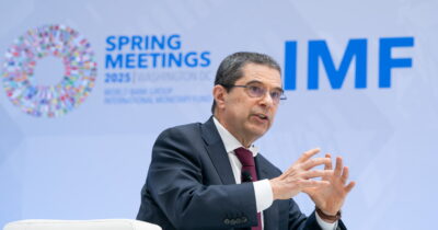 Copertina di Ricetta Fmi per salvare i conti italiani: "Via la flat tax agli autonomi e più immigrati occupati"