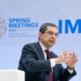 Copertina di Ricetta Fmi per salvare i conti italiani: "Via la flat tax agli autonomi e più immigrati occupati"