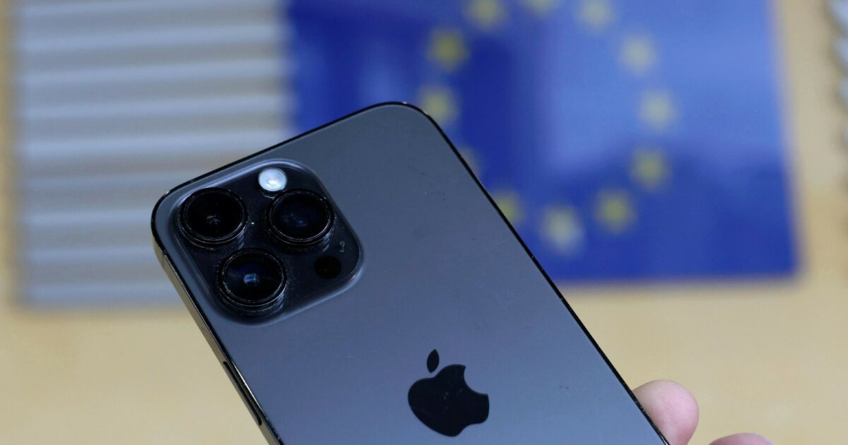 apple sfida l ue ricorso contro l apertura delle funzionalità del sistema operativo