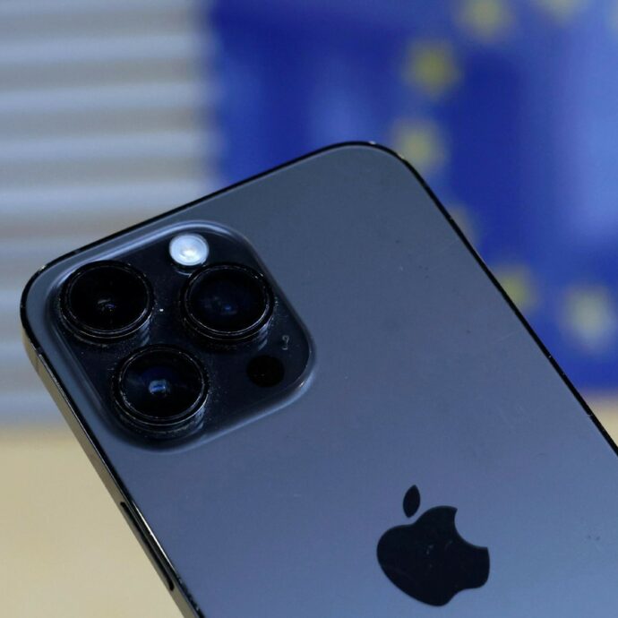 Apple cambia il “Non tracciarmi” su iPhone, nuova schermata per la privacy delle app: cosa succede ora e le novità in arrivo in Italia