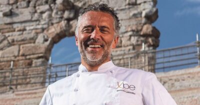 Copertina di “Chiudo il ristorante il fine settimana. Per i conti economici un giorno vale l’altro ma per i ragazzi stare a casa il weekend fa la differenza”: parla lo chef tre stelle Giancarlo Perbellini