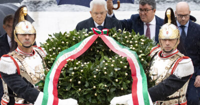 Copertina di La Festa della Liberazione in tv: il presidente Mattarella, Speciale Tg5, Marco Damilano su Rai3 e “Propaganda Live” celebrano l’80esimo anniversario