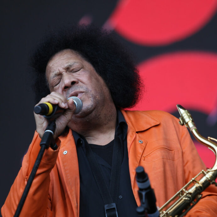 James Senese è stato ricoverato in ospedale per polmonite: “Le sue condizioni sarebbero gravi”