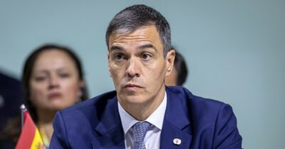 Copertina di Sánchez rescinde il contratto, però scredita il ministro