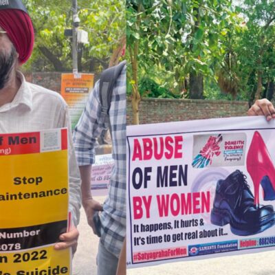 Copertina di Uomini che odiano il matriarcato: a Delhi la piazza anti-donne