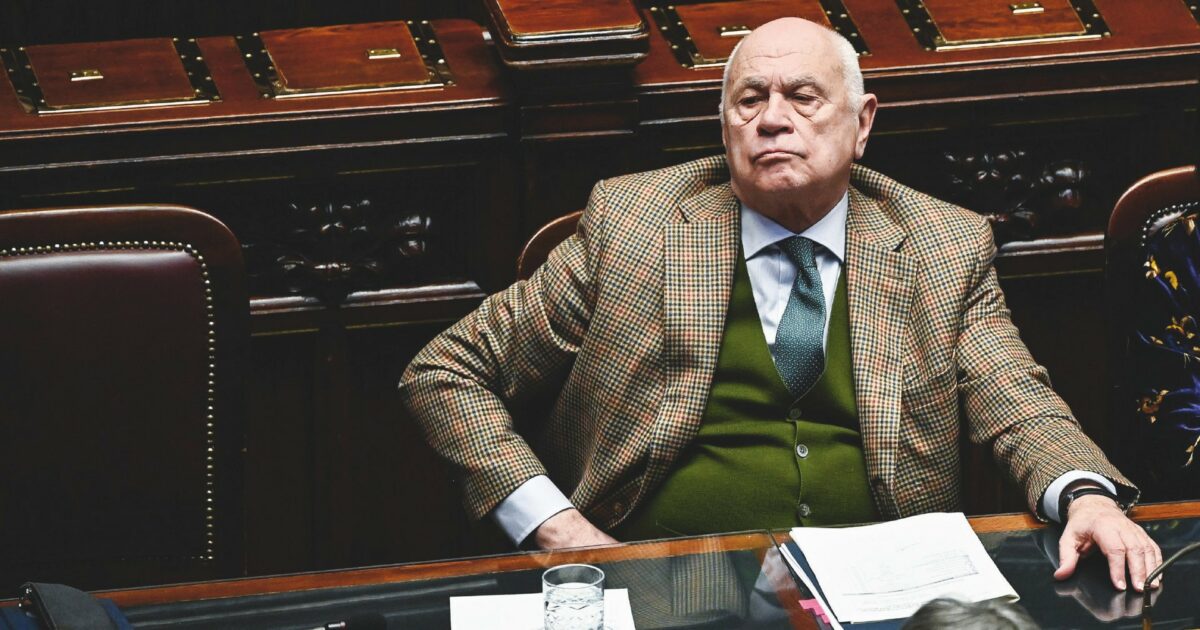 Nordio sfida Mattarella: a capo del Dap vuole Lina Di Domenico, gradita al sottosegretario Delmastro (FdI) Nordio sfida Mattarella: a capo del Dap vuole Lina Di Domenico, gradita al sottosegretario Delmastro (FdI)
