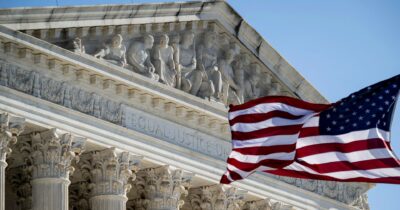 Copertina di Arrestata giudice Dugan: “Ha aiutato un clandestino”