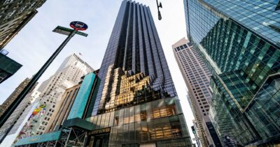 Copertina di Le 19 torri di Trump: business planetario