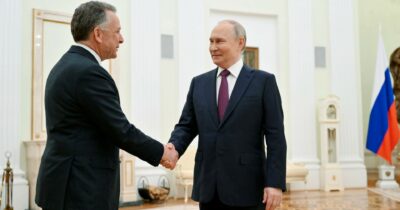 Copertina di Trump e Witkoff: “Vicini all’accordo”. Ma le due proposte restano lontane