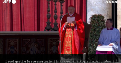 Copertina di Funerali Papa Francesco, l’omelia: “Innumerevoli i suoi sforzi per i rifugiati. Ha implorato la pace”