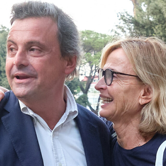“Ho abortito a 17 anni, avevo sofferto molto. Poi l’anno dopo ho avuto mio figlio Carlo Calenda che oggi è dimagrito ed è bellissimo”: così Cristina Comencini