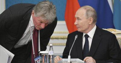 Copertina di Lavrov: “Ue e Zelensky ostacolano i piani Usa”. Bruxelles: “Kiev fuori dalla Nato? Per aggredirla di nuovo”