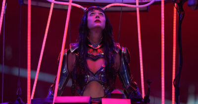 Copertina di Katy Perry travolta dalle critiche sul Web: “Deve cancellare il tour prima che distrugga la sua carriera. Smettete di seguirla”