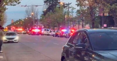 Copertina di Vancouver, suv sulla folla durante un festival: 9 morti. Arrestato il conducente, la polizia: “Non è terrorismo”