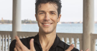 Copertina di Roberto Bolle: "Sarò l'insegnante di danza di Gianna Nannini. La sua maestra le disse che era negata a ballare. In Viva la danza omaggio Caravaggio"