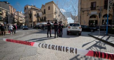 Copertina di 19enne arrestato per strage: ora si cercano i complici