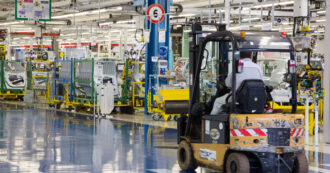Fiducia di consumatori ed aziende in calo ad aprile. Aumenta il timore dell’inflazione